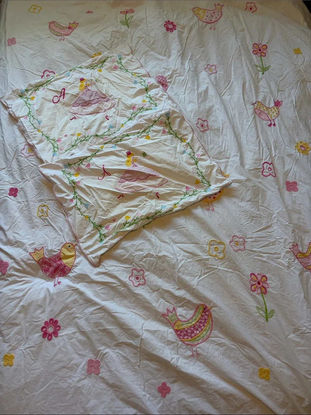 Pottery Barn Kids Full/Queen White Pink Embroidered Crewel Birds Flowers Duvet